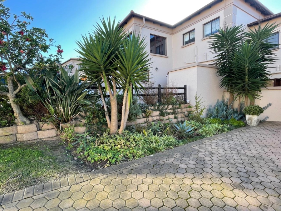 3 Bedroom Property for Sale in Island View Western Cape